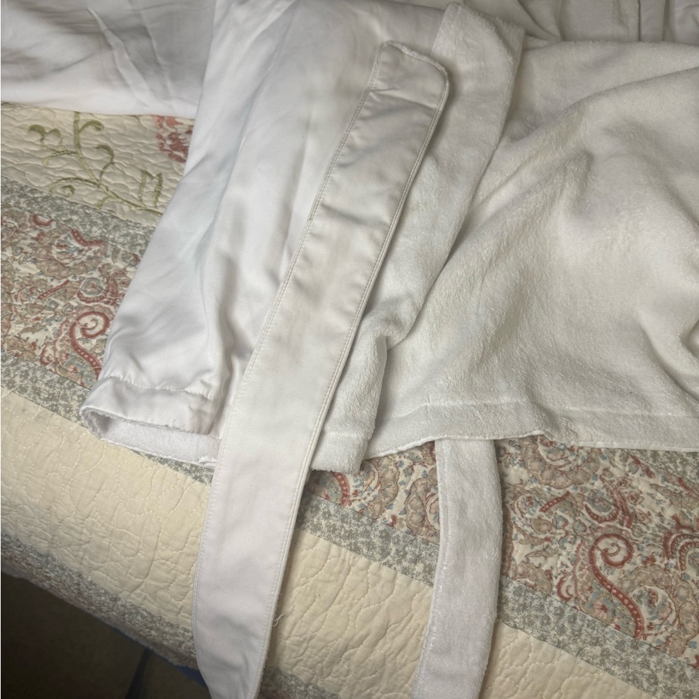 White luxury Nemacolin robe XXL - Picture 11 of 15
